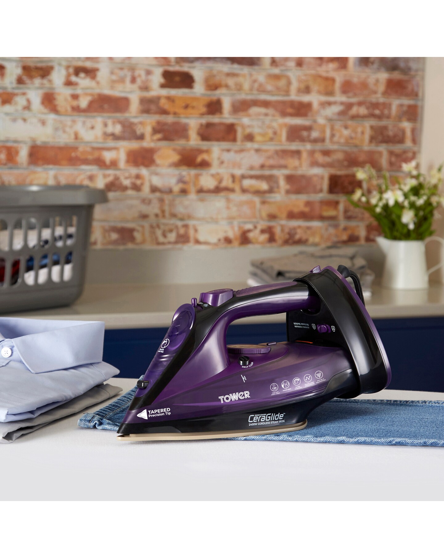 tower t22008 2400w corded and cordless turbo steam iron